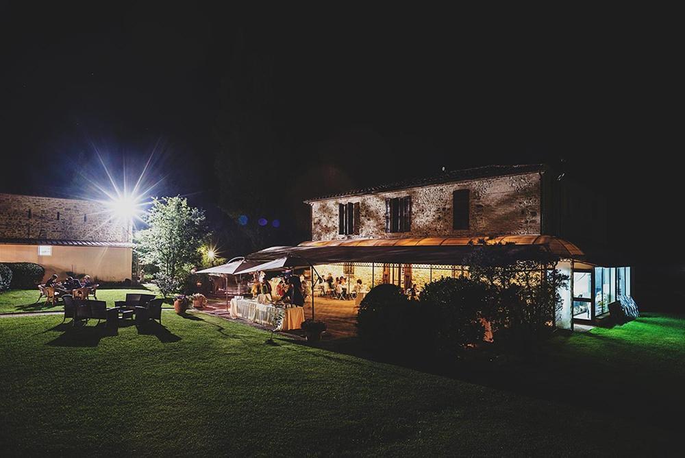 Country Hotel Poggiomanente Умбертиде Екстериор снимка